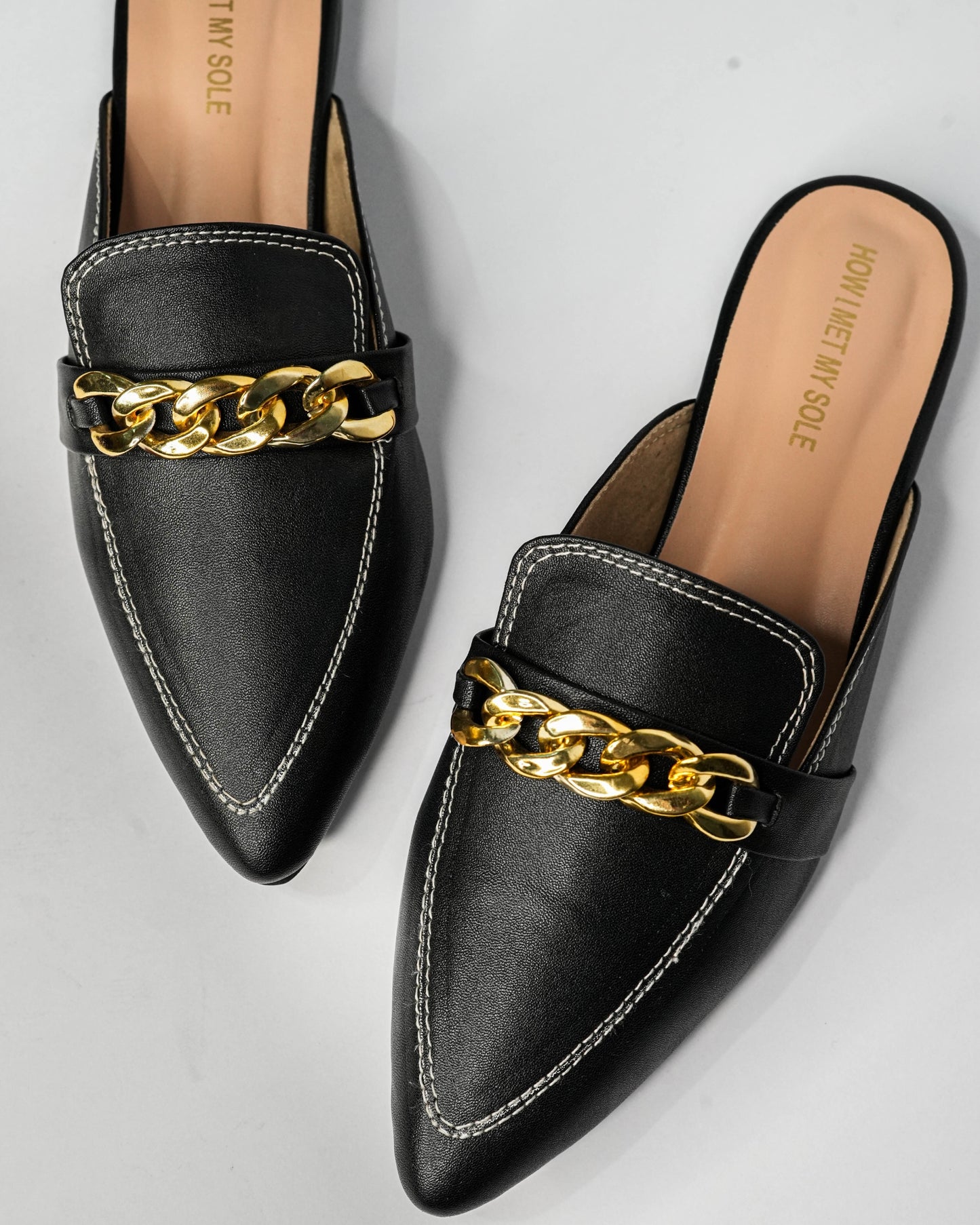 Donna Black Mules - Top Close Up