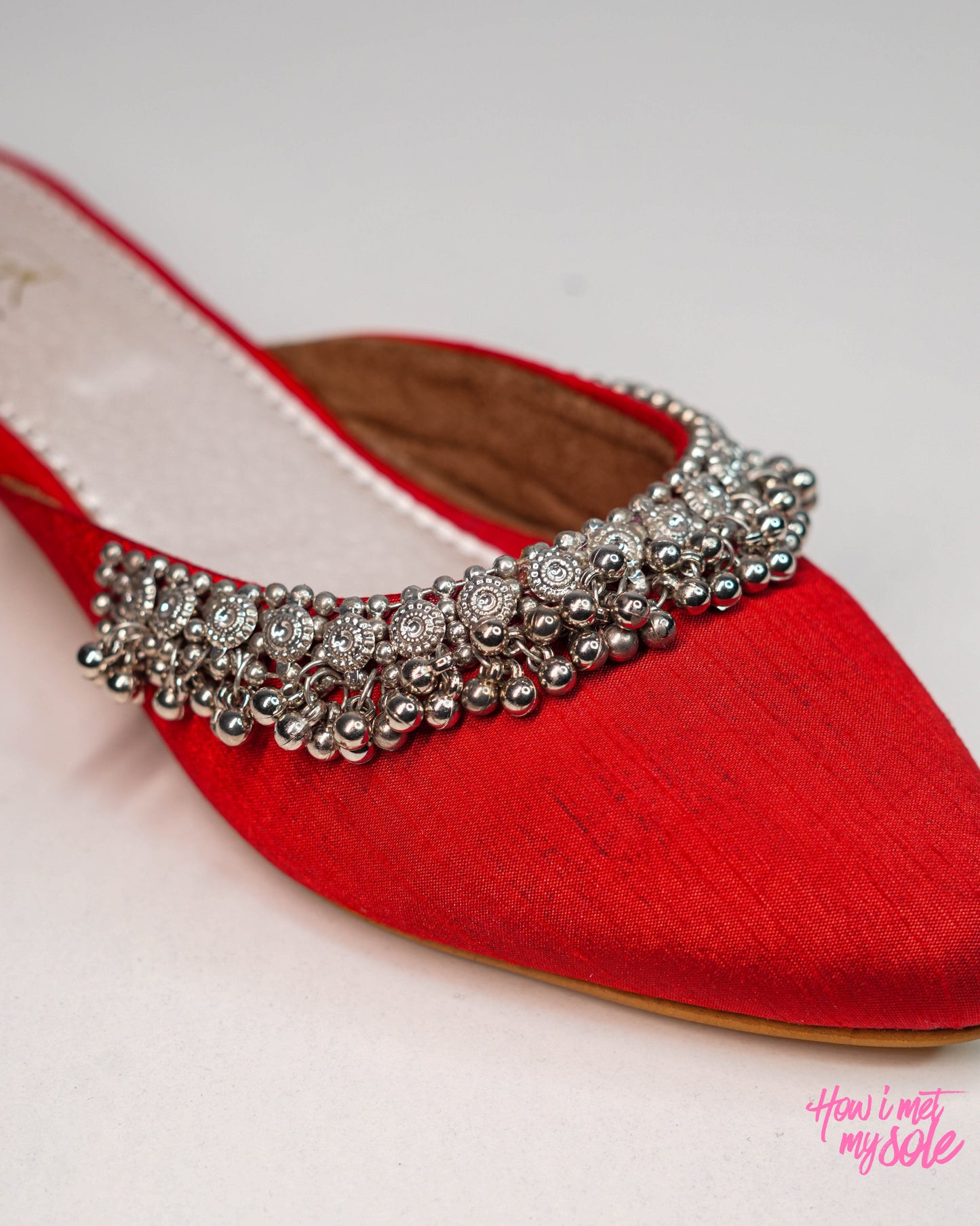 'Masakali Red Mules' - Top