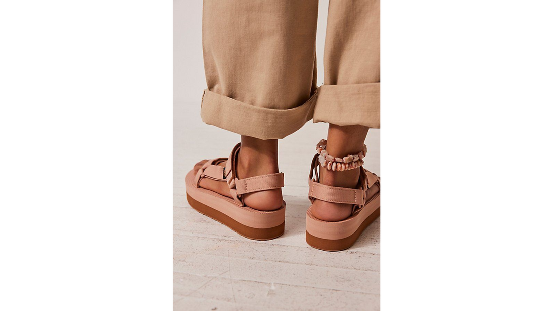 Travel Footwear Guide for Women: Best Shoes to Pack for Your Vacation