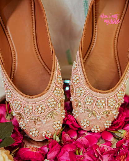 Shahi Gulab Jutties