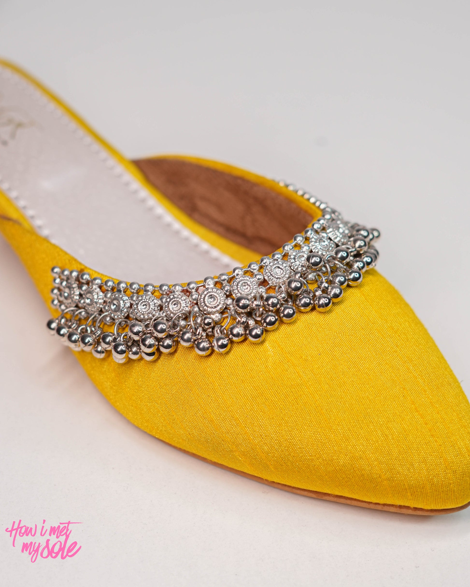 'Masakali Yellow Mules' - Top